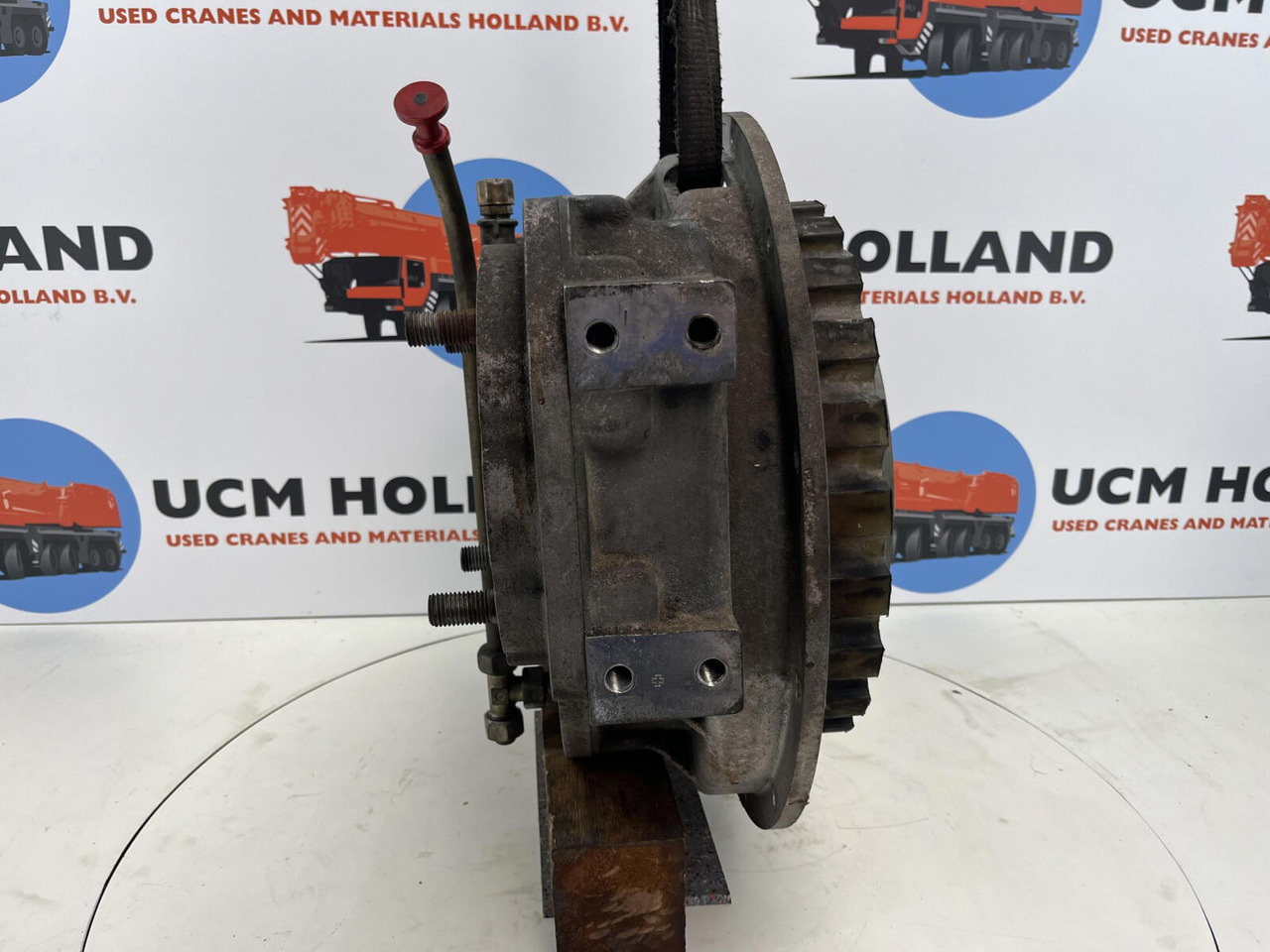 Liebherr LTM 1200/1 Distributor gearbox with coupling - Caja de cambios para Autogrúa: foto 4 Liebherr LTM 1200/1 Distributor gearbox with coupling - Caja de cambios para Autogrúa: foto 4