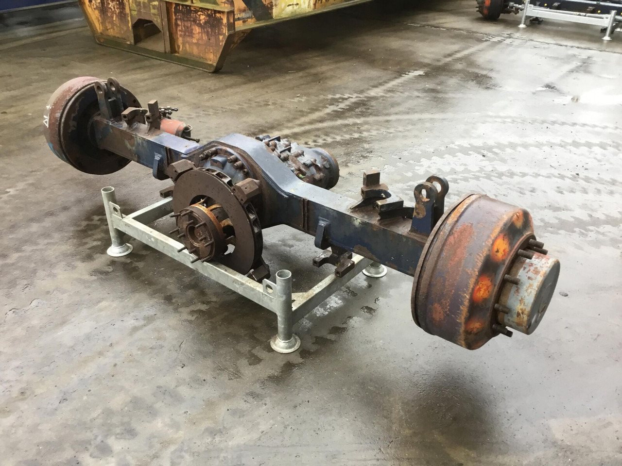 Liebherr LTM 1300 axle 4 - Eje y piezas para Autogrúa: foto 4 Liebherr LTM 1300 axle 4 - Eje y piezas para Autogrúa: foto 4