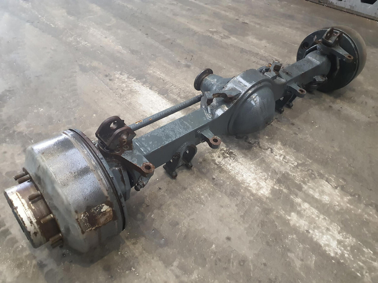 Liebherr LTM 1400-7.1 axle 6 - Eje y piezas para Grúa: foto 4 Liebherr LTM 1400-7.1 axle 6 - Eje y piezas para Grúa: foto 4
