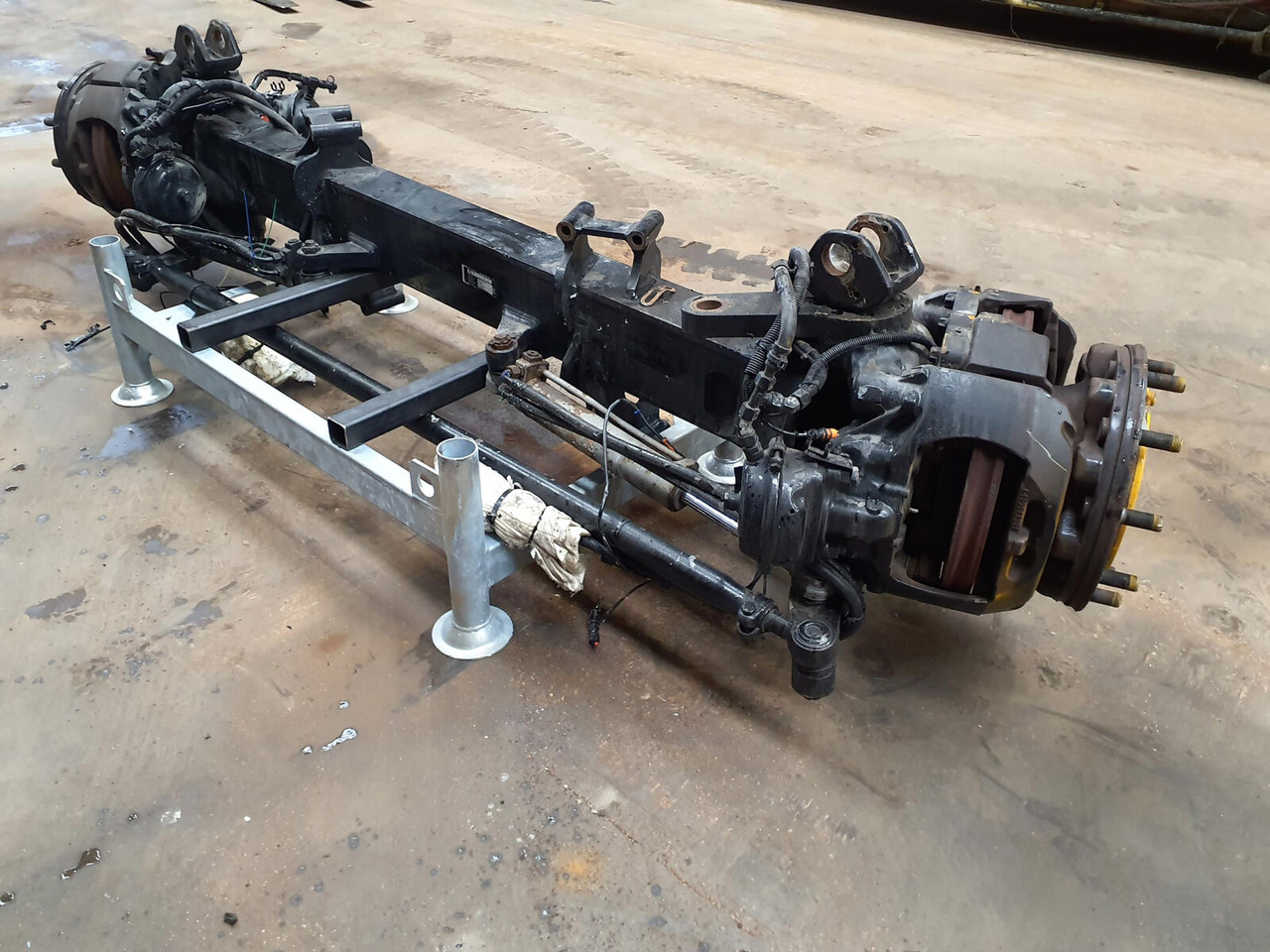 Liebherr LTM 1750-9.1 axle 1 - Eje y piezas para Autogrúa: foto 3 Liebherr LTM 1750-9.1 axle 1 - Eje y piezas para Autogrúa: foto 3