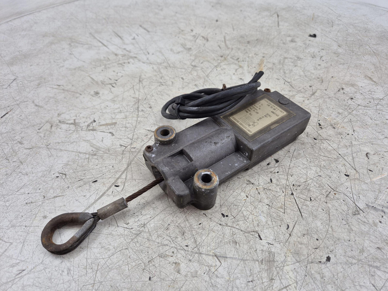 Liebherr TM 1060-2 Hoist limit switch - Sistema eléctrico para Grúa: foto 1 Liebherr TM 1060-2 Hoist limit switch - Sistema eléctrico para Grúa: foto 1