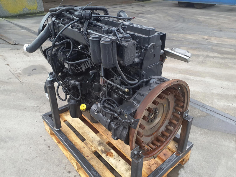 MAN Compact truck CT2 engine MAN D0836/LF01 - Motor para Grúa: foto 3 MAN Compact truck CT2 engine MAN D0836/LF01 - Motor para Grúa: foto 3