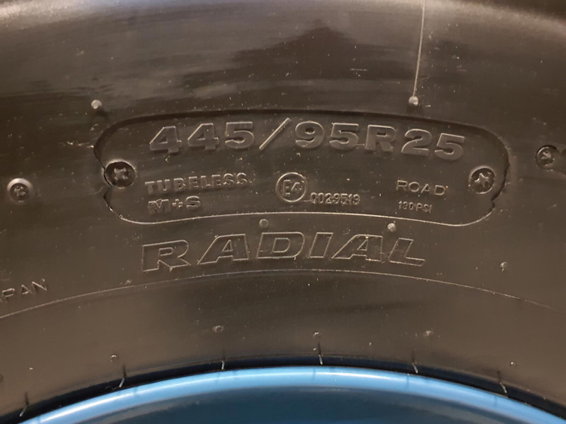 Tadano Faun Wheel 445/95R25 10 6.5 3p - Neumáticos y llantas para Grúa: foto 4 Tadano Faun Wheel 445/95R25 10 6.5 3p - Neumáticos y llantas para Grúa: foto 4