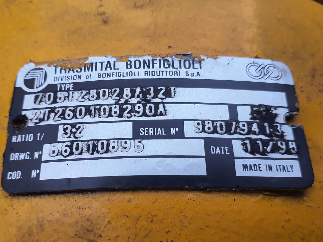 Terex AC 155 slew gear - Reductor de giro para Autogrúa: foto 5 Terex AC 155 slew gear - Reductor de giro para Autogrúa: foto 5