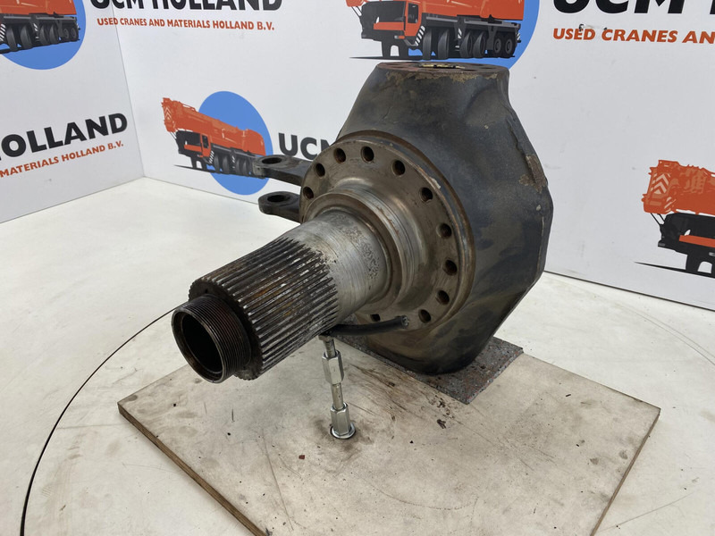 Terex Terex Demag AC 35 Steering knuckle 16 holes axle 2 right - Mangueta para Grúa: foto 1 Terex Terex Demag AC 35 Steering knuckle 16 holes axle 2 right - Mangueta para Grúa: foto 1