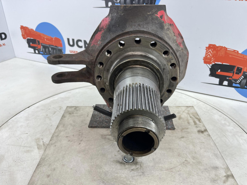 Terex Terex Demag AC35 Steering knuckle 16 holes axle 2 right - Mangueta para Grúa: foto 2 Terex Terex Demag AC35 Steering knuckle 16 holes axle 2 right - Mangueta para Grúa: foto 2