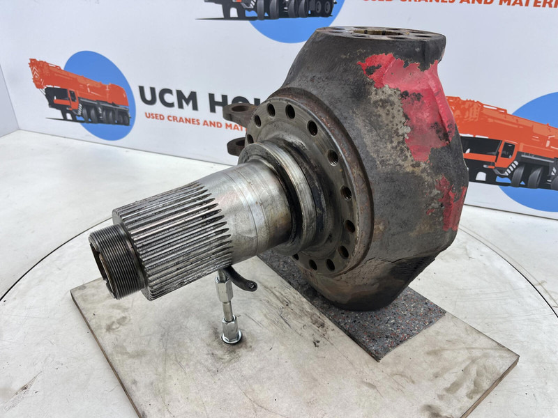Terex Terex Demag AC35 Steering knuckle 16 holes axle 2 right - Mangueta para Grúa: foto 1 Terex Terex Demag AC35 Steering knuckle 16 holes axle 2 right - Mangueta para Grúa: foto 1