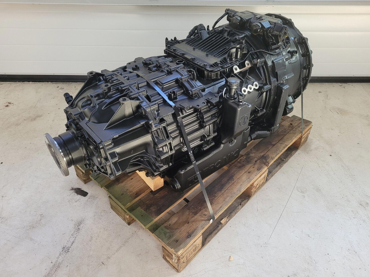 ZF LTM 1250-6.1 gearbox TC tronic 12 AS 3002 TC - Caja de cambios para Autogrúa: foto 4 ZF LTM 1250-6.1 gearbox TC tronic 12 AS 3002 TC - Caja de cambios para Autogrúa: foto 4