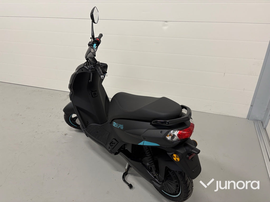 El-moped – Peugeot e-Streetzone - Motocicleta: foto 4 El-moped – Peugeot e-Streetzone - Motocicleta: foto 4
