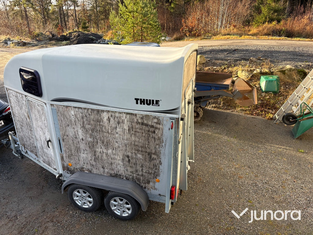 Hästtransport - Thule 150 E5 - Remolque para caballos: foto 3 Hästtransport - Thule 150 E5 - Remolque para caballos: foto 3