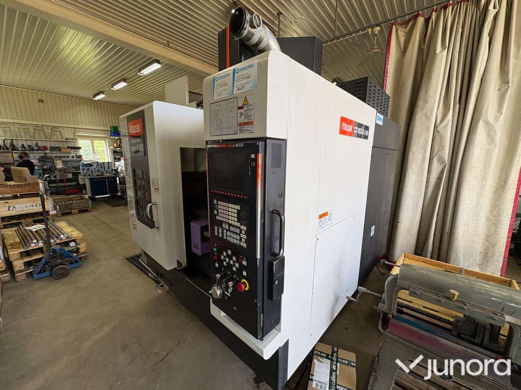 Mazak VCN 410A -2006 - Centro de mecanizado CNC: foto 4 Mazak VCN 410A -2006 - Centro de mecanizado CNC: foto 4