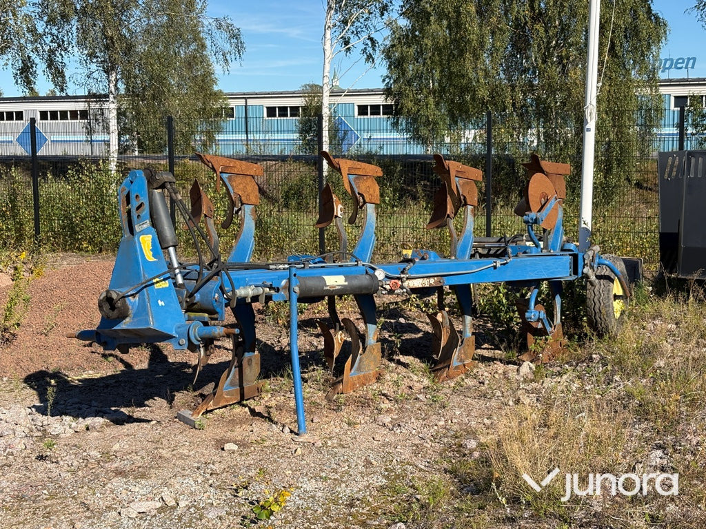 Överum fyrskärig växelplog - Arado: foto 2 Överum fyrskärig växelplog - Arado: foto 2