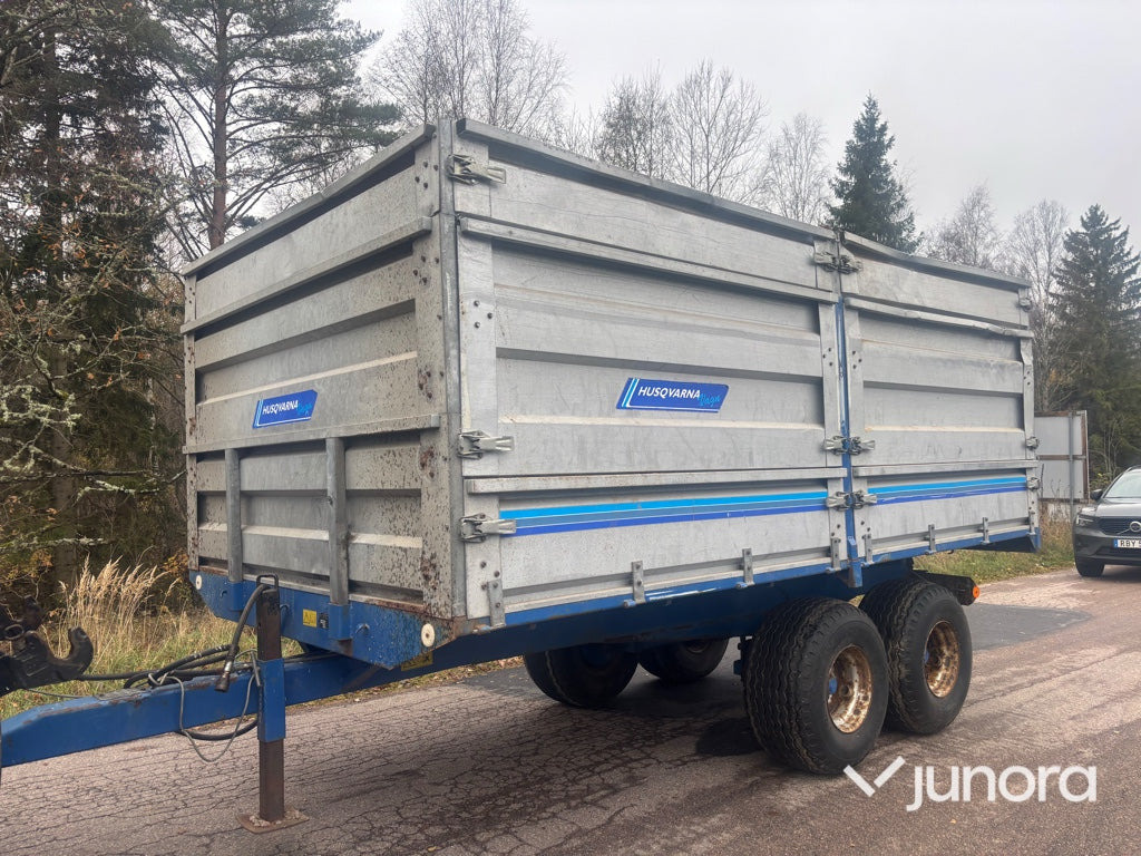 Spannmålsvagn - Husqvarna Vagn - Remolque volquete agrícola: foto 1 Spannmålsvagn - Husqvarna Vagn - Remolque volquete agrícola: foto 1