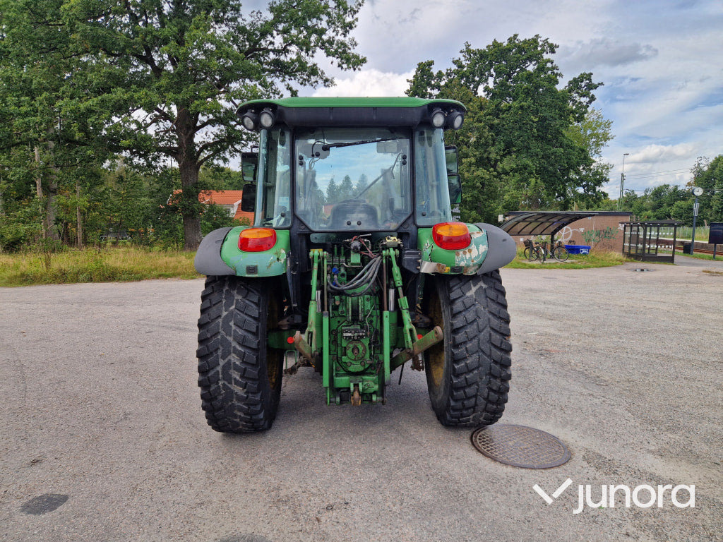 Traktor John Deere 5090 R - Tractor: foto 4 Traktor John Deere 5090 R - Tractor: foto 4