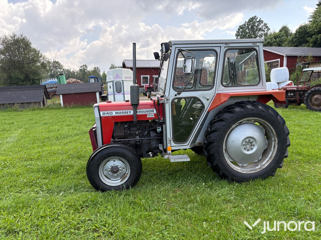 Traktor - Massey Ferguson 240 - Tractor: foto 2 Traktor - Massey Ferguson 240 - Tractor: foto 2