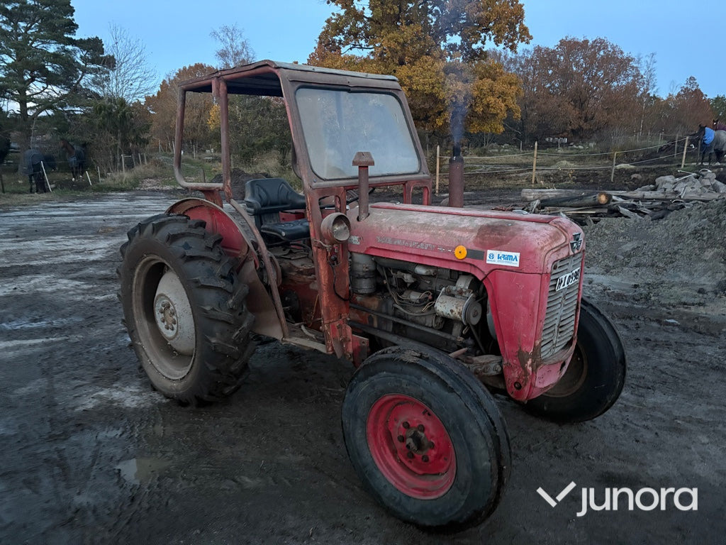 Traktor - Massey Ferguson 35X - Tractor: foto 4 Traktor - Massey Ferguson 35X - Tractor: foto 4