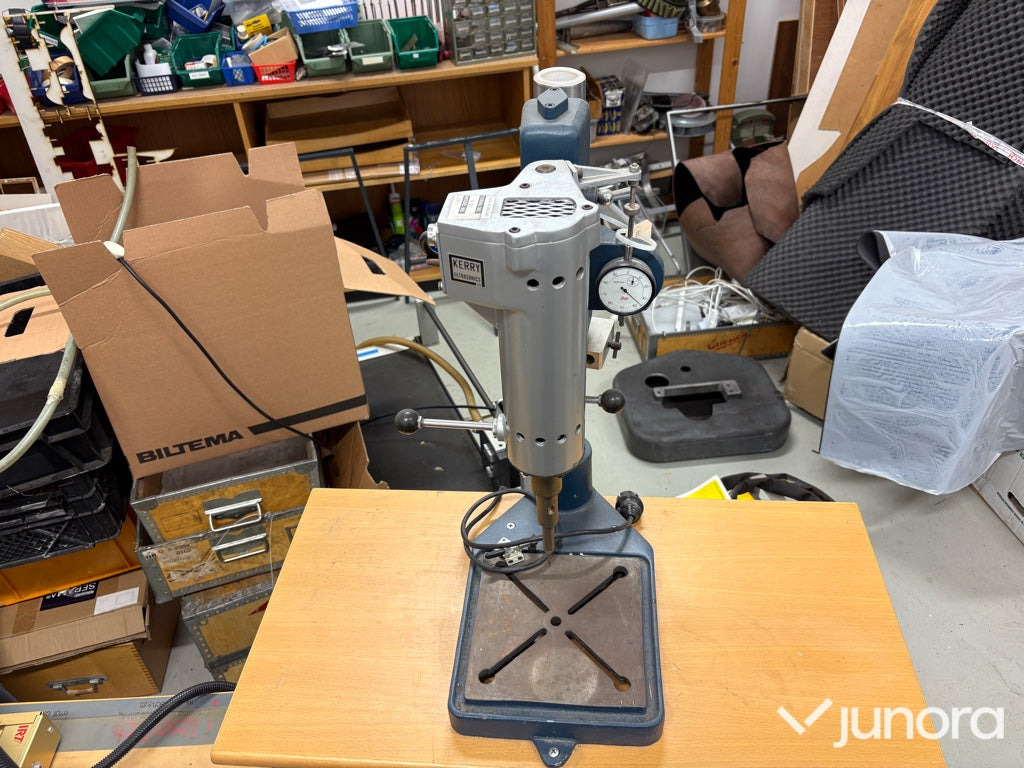 Ultraljudsborr - KERRY Ultrasonics, KDS150 - Taladro de columna: foto 1 Ultraljudsborr - KERRY Ultrasonics, KDS150 - Taladro de columna: foto 1