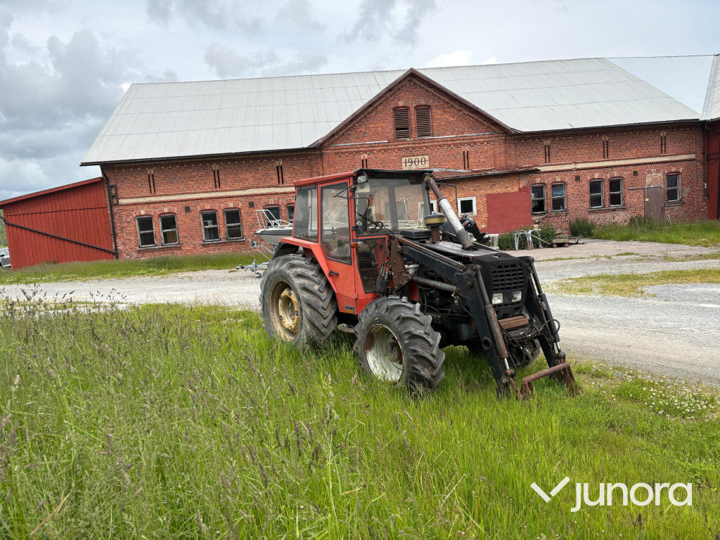 Valmet 705-4 med lastare - Tractor: foto 3 Valmet 705-4 med lastare - Tractor: foto 3