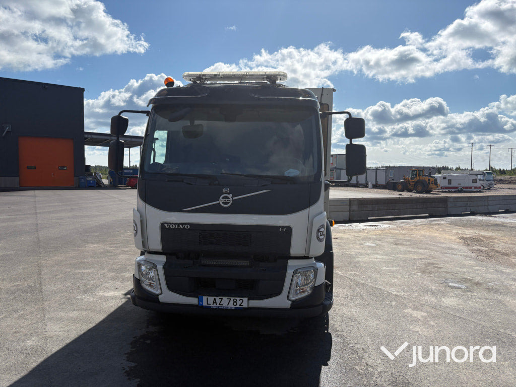 Volvo FL 42 - Camión de basura: foto 2 Volvo FL 42 - Camión de basura: foto 2