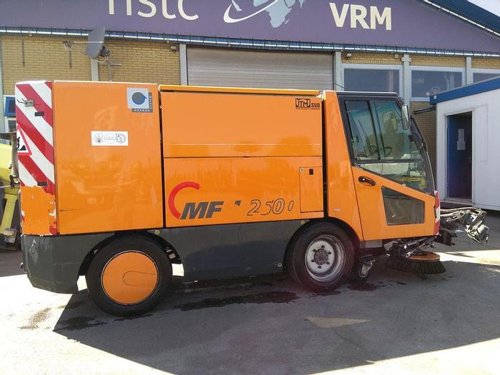 Aebi MFH2500 - Barredora vial: foto 1 Aebi MFH2500 - Barredora vial: foto 1