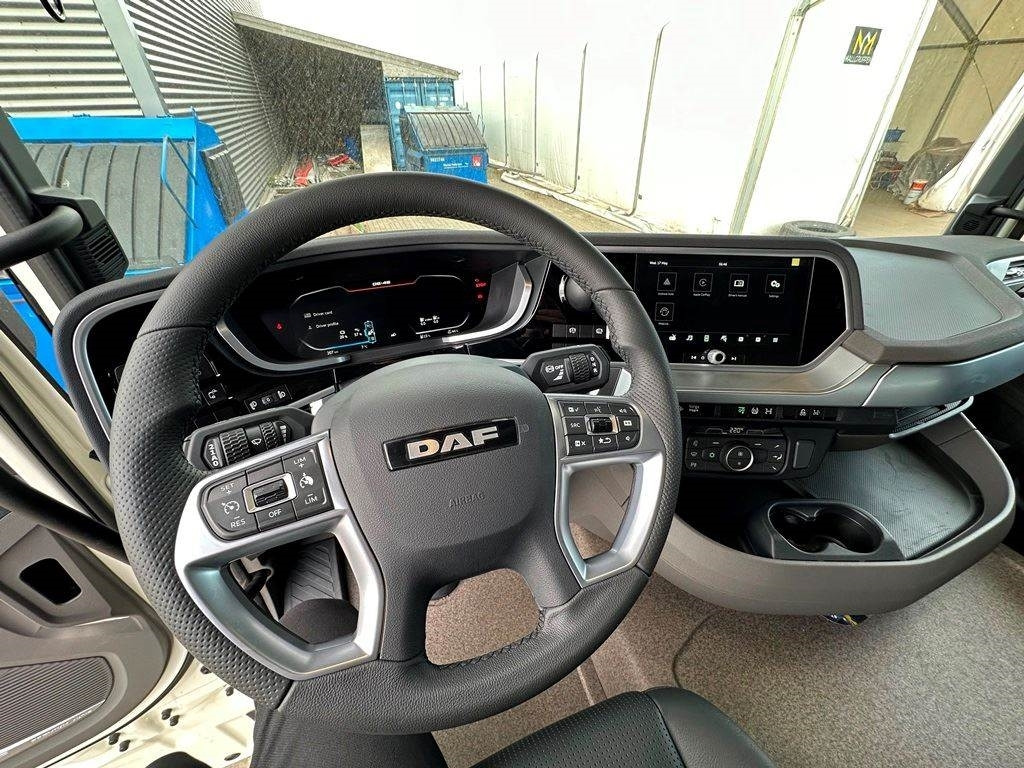 DAF XF 530 6x2 - Cabeza tractora: foto 5 DAF XF 530 6x2 - Cabeza tractora: foto 5