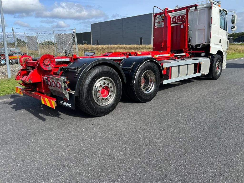 DAF CF 530 6x2*4 FAN - Camión multibasculante: foto 2 DAF CF 530 6x2*4 FAN - Camión multibasculante: foto 2