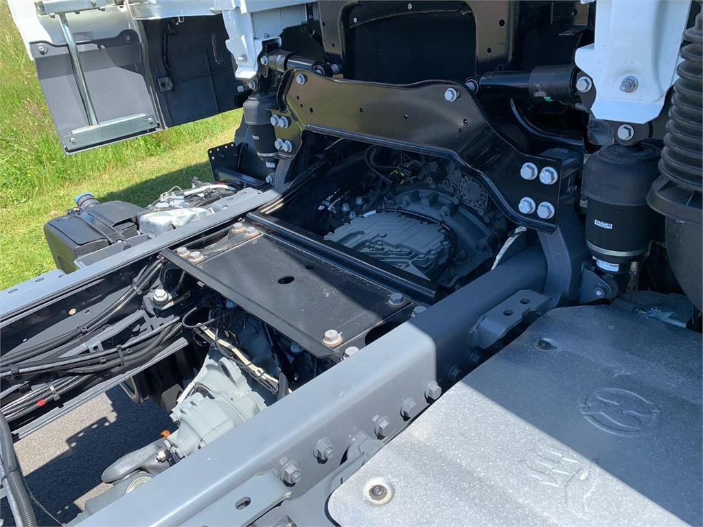 DAF XF 430 FAW 8x4*4 Tridem - Camión portacontenedor de cadenas: foto 5 DAF XF 430 FAW 8x4*4 Tridem - Camión portacontenedor de cadenas: foto 5