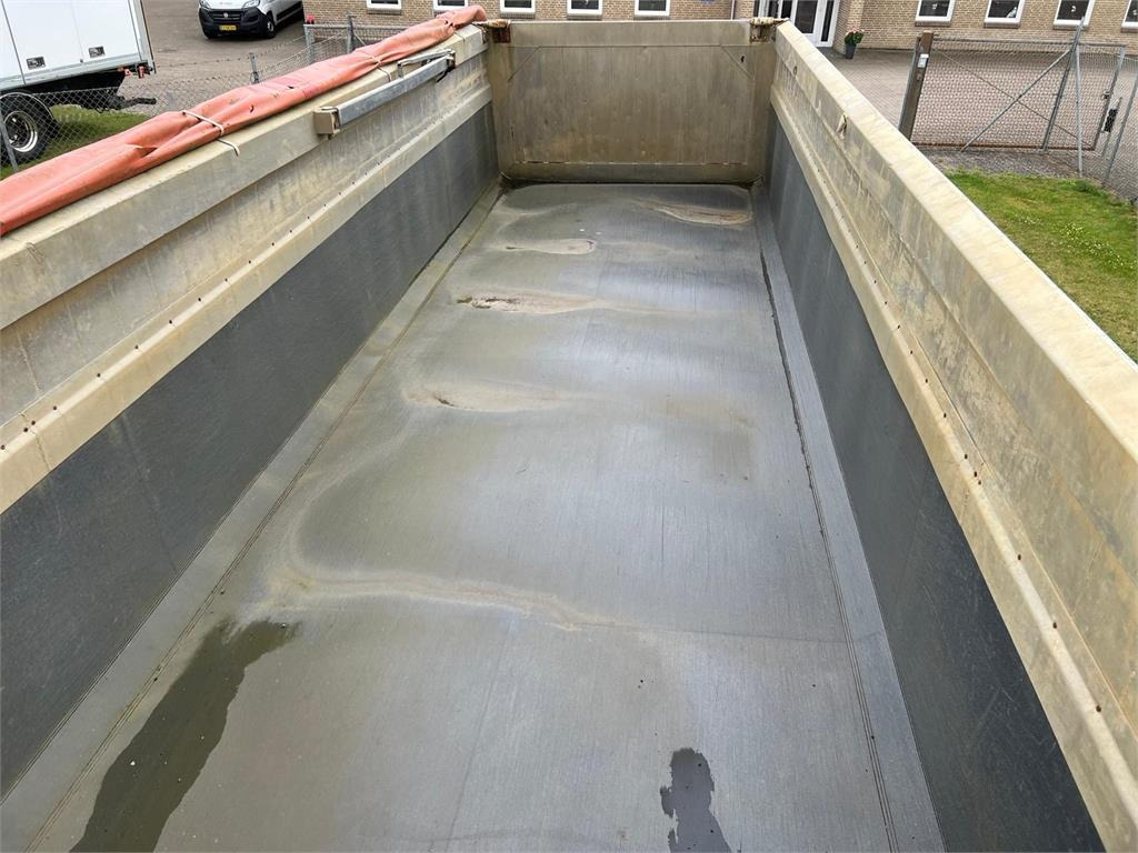 HK Tipper S38B 25m3 alu kasse m-plastindlæg - Semirremolque volquete: foto 4 HK Tipper S38B 25m3 alu kasse m-plastindlæg - Semirremolque volquete: foto 4