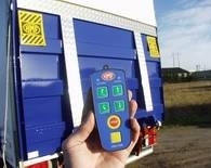 HMF 1500 kg med lodretstående liftplade - Trampilla elevadora: foto 1 HMF 1500 kg med lodretstående liftplade - Trampilla elevadora: foto 1