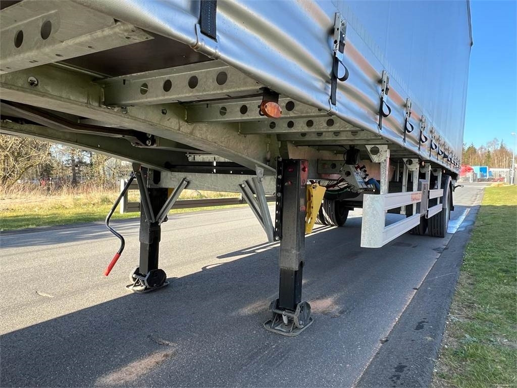 Hangler SES-H 250 RoadRunner RH 140 27-pallers - Gardintra - Semirremolque lona: foto 4 Hangler SES-H 250 RoadRunner RH 140 27-pallers - Gardintra - Semirremolque lona: foto 4