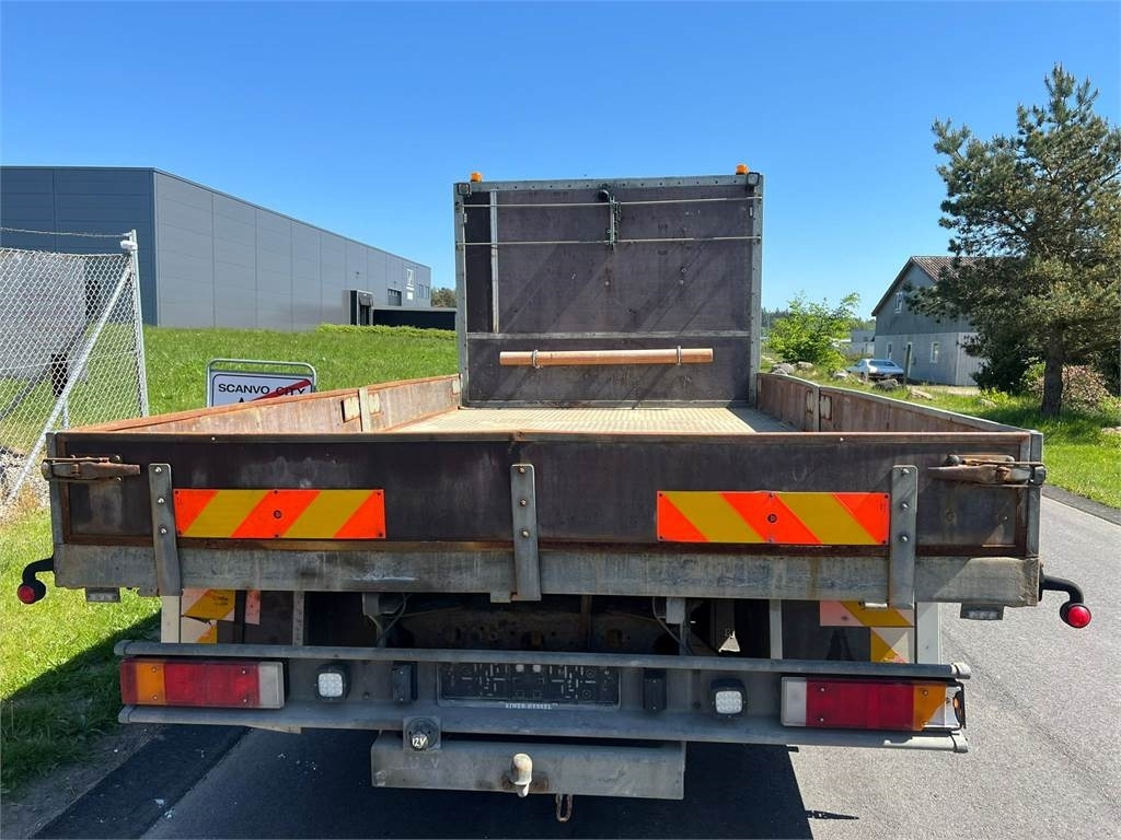 Iveco Eurocargo 120E24 FP - Camión caja abierta: foto 4 Iveco Eurocargo 120E24 FP - Camión caja abierta: foto 4