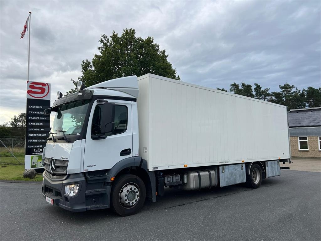 Mercedes-Benz Antos 1824 LnR - Camión caja cerrada: foto 3 Mercedes-Benz Antos 1824 LnR - Camión caja cerrada: foto 3