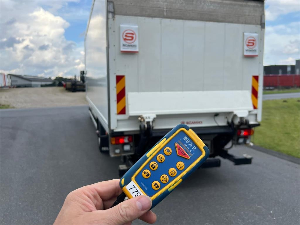 Volvo FL 250 16 ton - Camión frigorífico: foto 4 Volvo FL 250 16 ton - Camión frigorífico: foto 4