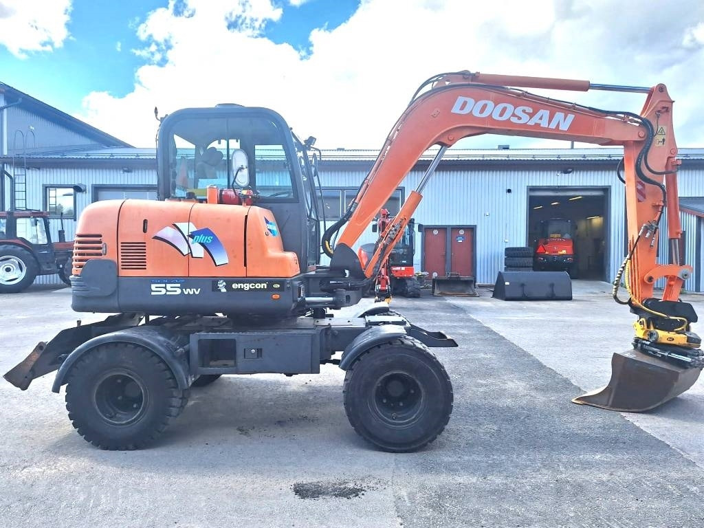 Doosan S55W PYÖRITTÄJÄLLÄ - Excavadora de ruedas: foto 5 Doosan S55W PYÖRITTÄJÄLLÄ - Excavadora de ruedas: foto 5