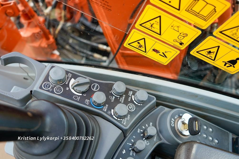 Leasing de Hitachi ZX130LCN-7 VÄHÄN AJETTU  Hitachi ZX130LCN-7 VÄHÄN AJETTU: foto 25