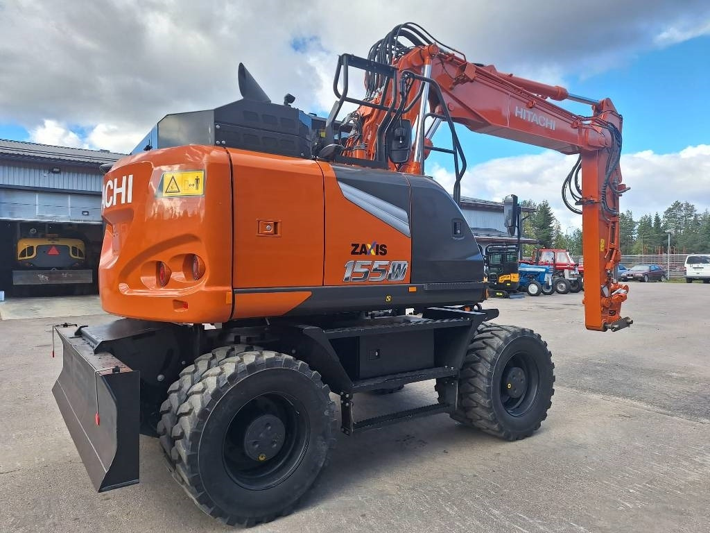 Hitachi ZX155W-7 -STAGE 5- VÄHÄN AJETTU - Excavadora de ruedas: foto 4 Hitachi ZX155W-7 -STAGE 5- VÄHÄN AJETTU - Excavadora de ruedas: foto 4