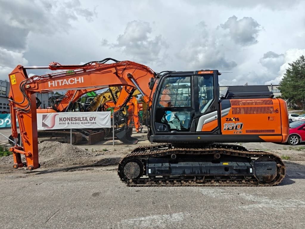 Hitachi ZX180LCN-7 - Excavadora de cadenas: foto 2 Hitachi ZX180LCN-7 - Excavadora de cadenas: foto 2
