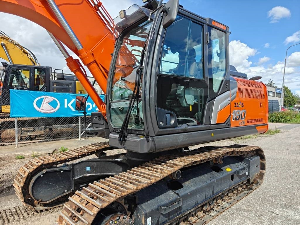 Excavadora de cadenas Hitachi ZX180LCN-7: foto 16