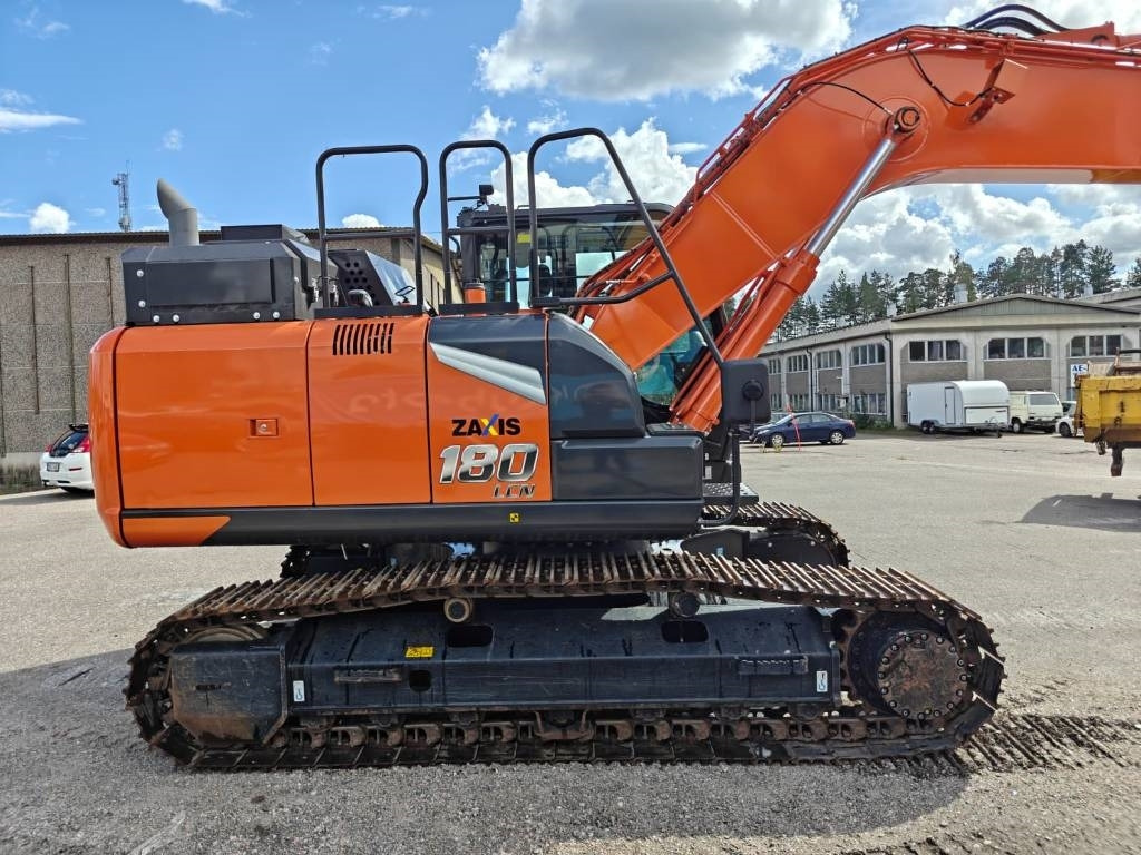Excavadora de cadenas Hitachi ZX180LCN-7: foto 8