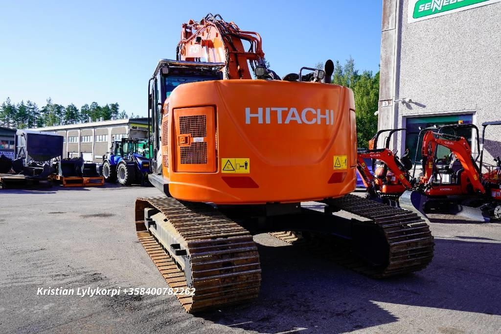 Hitachi ZX225USLC-6 Huippuvarusteet! - Excavadora de cadenas: foto 4 Hitachi ZX225USLC-6 Huippuvarusteet! - Excavadora de cadenas: foto 4