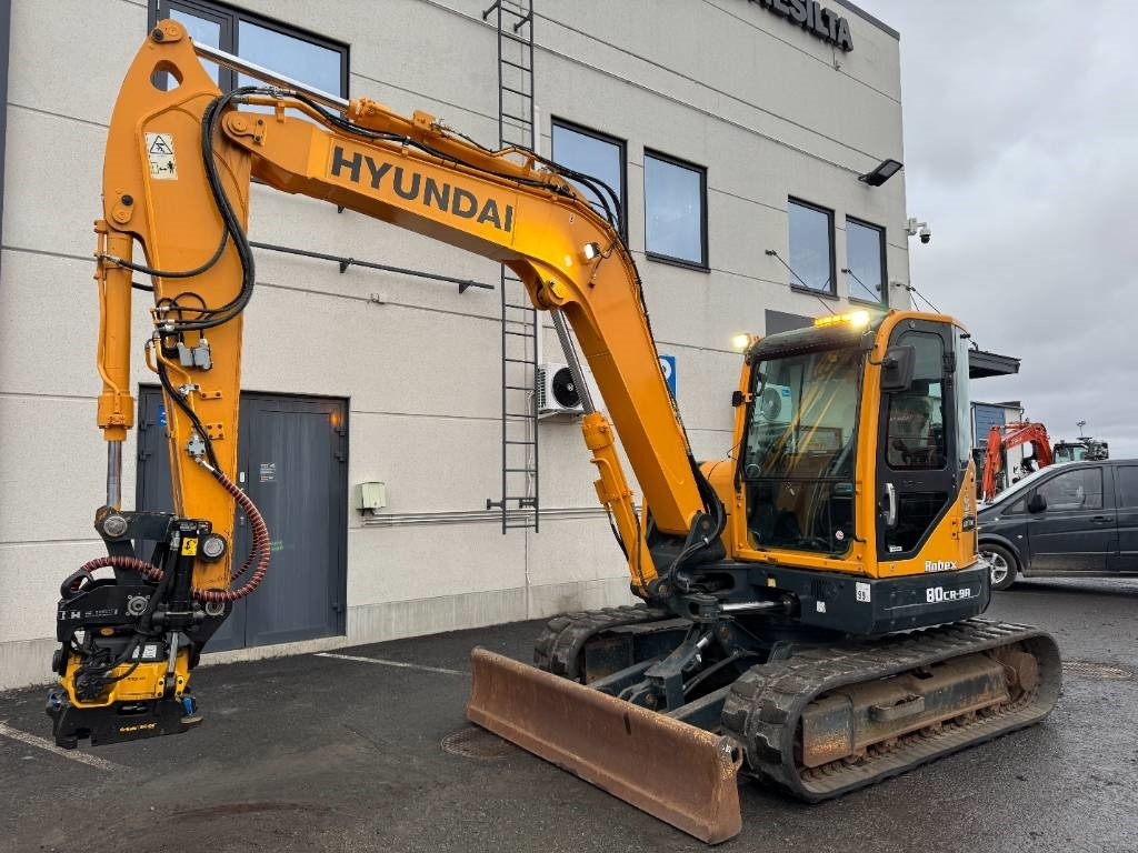 Hyundai R80CR-9A PYÖRITTÄJÄLLÄ - Miniexcavadora: foto 2 Hyundai R80CR-9A PYÖRITTÄJÄLLÄ - Miniexcavadora: foto 2