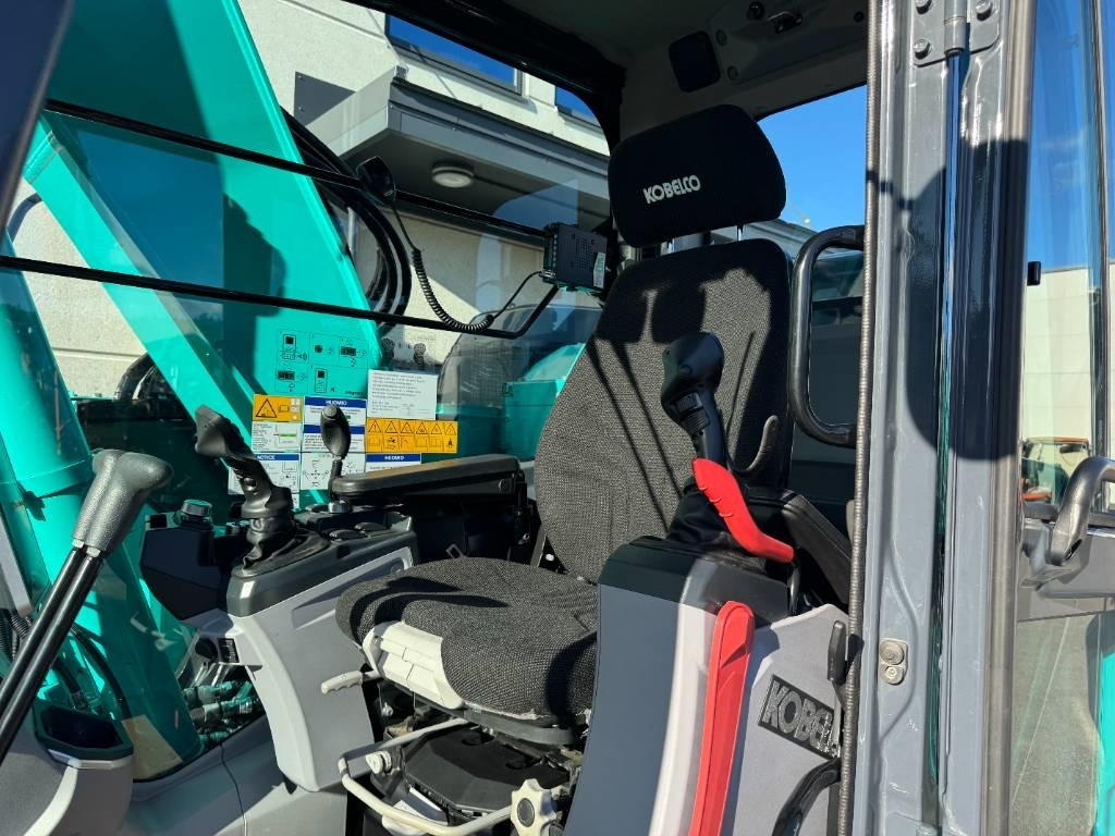 Excavadora de cadenas Kobelco SK 140 SRLC-7: foto 9