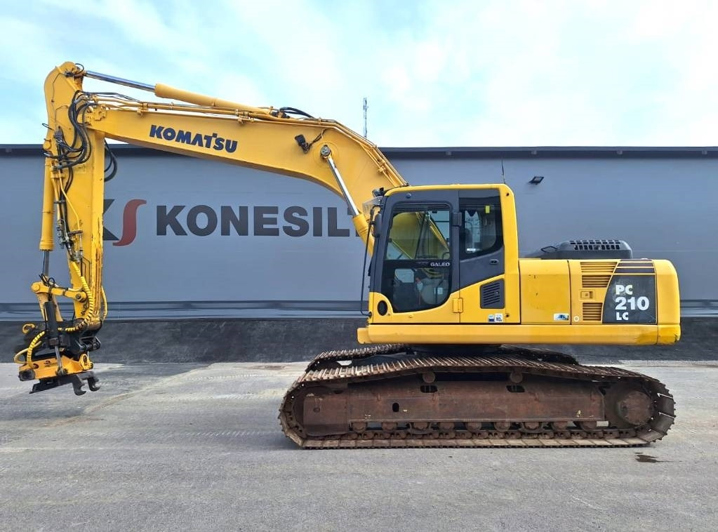 Komatsu MYYTY! SOLD! PC210LC-8 PYÖRITTÄJÄLLÄ - Excavadora de cadenas: foto 1 Komatsu MYYTY! SOLD! PC210LC-8 PYÖRITTÄJÄLLÄ - Excavadora de cadenas: foto 1