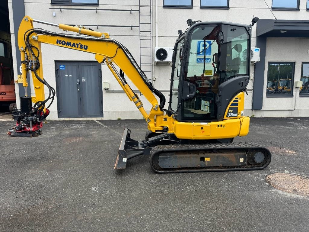 Komatsu PC 35 MR-5 - Miniexcavadora: foto 1 Komatsu PC 35 MR-5 - Miniexcavadora: foto 1