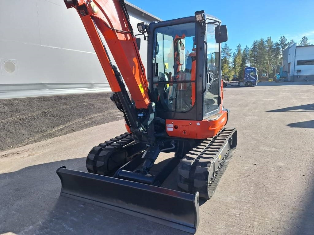 Kubota KX057-4 PYÖRITTÄJÄLLÄ, 1-OMISTAJA - Miniexcavadora: foto 4 Kubota KX057-4 PYÖRITTÄJÄLLÄ, 1-OMISTAJA - Miniexcavadora: foto 4