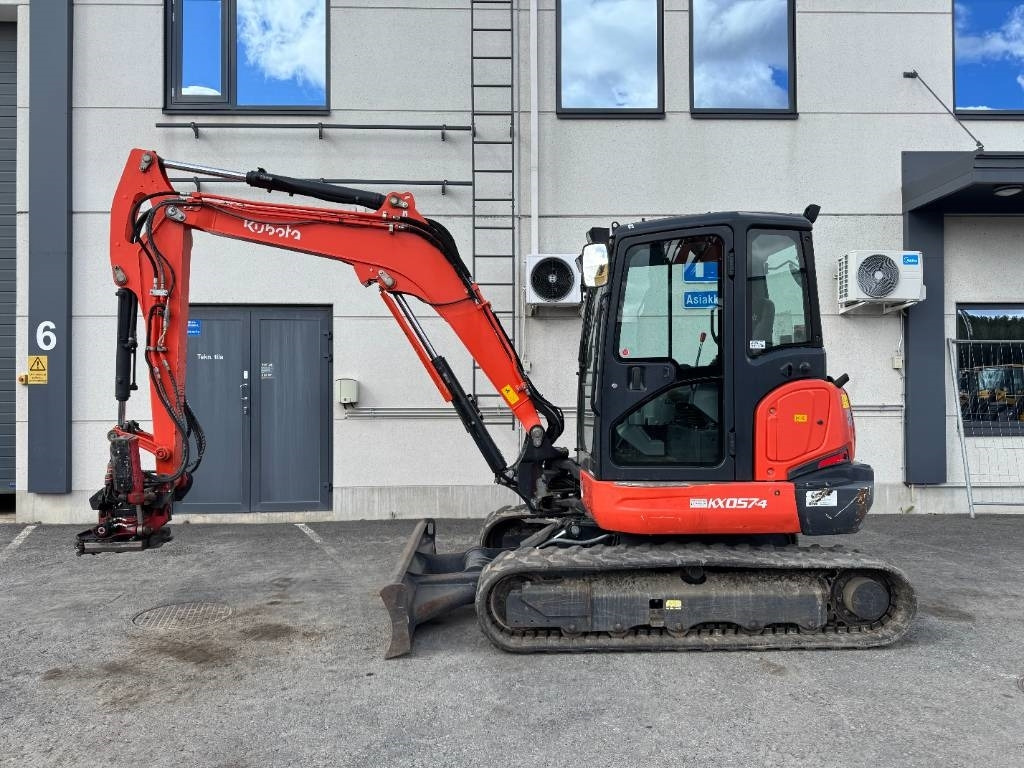 Kubota KX057-4 PYÖRITTÄJÄLLÄ - Miniexcavadora: foto 1 Kubota KX057-4 PYÖRITTÄJÄLLÄ - Miniexcavadora: foto 1