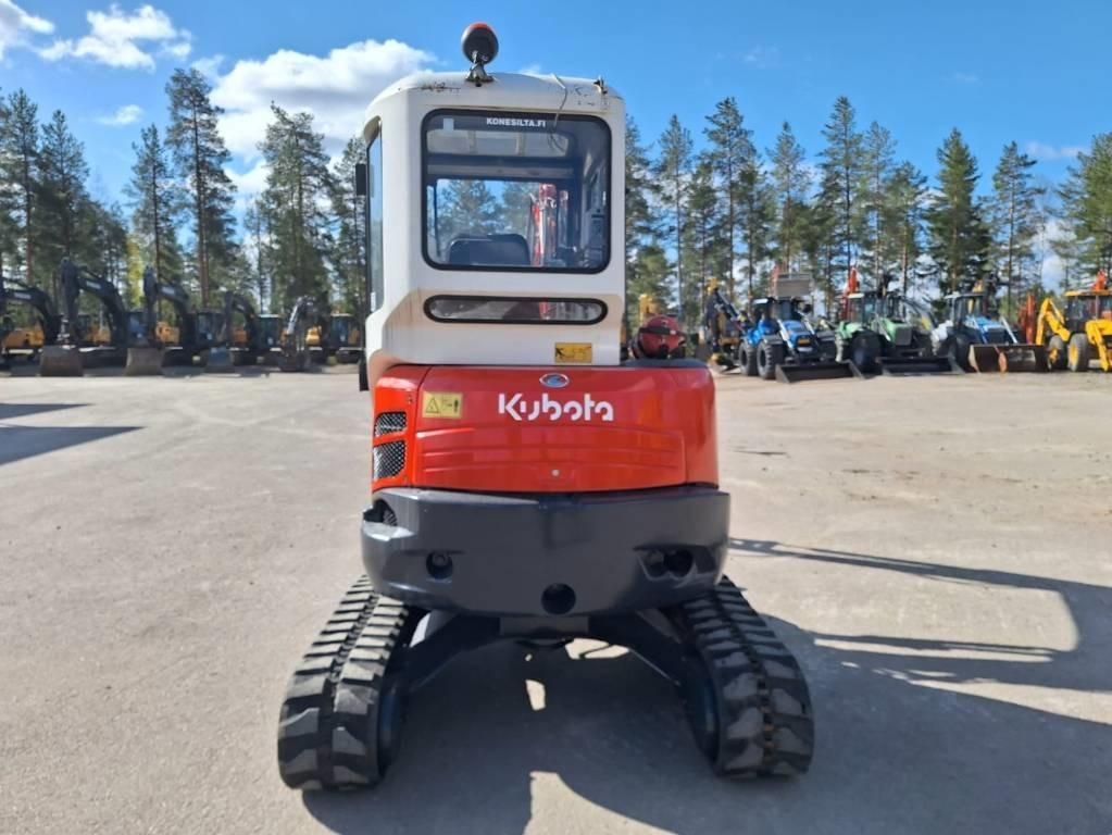 Kubota MYYTY! SOLD! U35-3A PYÖRITTÄJÄLLÄ - Miniexcavadora: foto 3 Kubota MYYTY! SOLD! U35-3A PYÖRITTÄJÄLLÄ - Miniexcavadora: foto 3