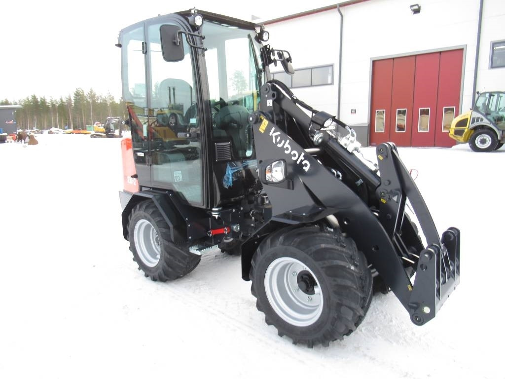 Kubota RT210-2 UUSI, TAKUU  - Cargadora articulada: foto 4 Kubota RT210-2 UUSI, TAKUU  - Cargadora articulada: foto 4