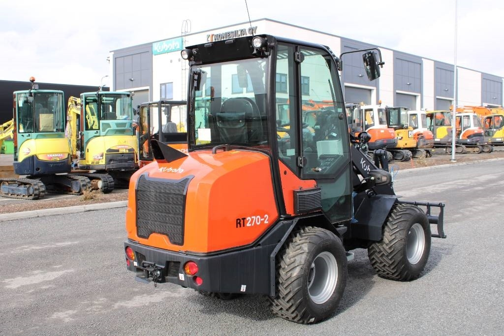 Kubota RT270-2 UUSI - Cargadora articulada: foto 4 Kubota RT270-2 UUSI - Cargadora articulada: foto 4