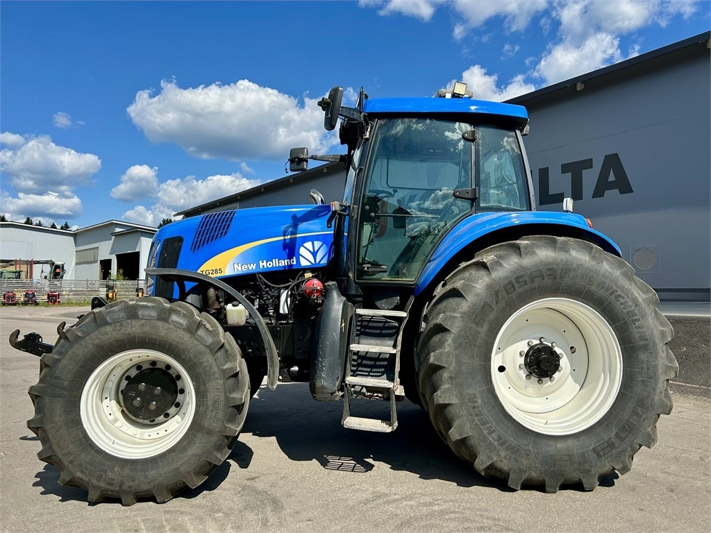 New Holland TG285 - Tractor: foto 3 New Holland TG285 - Tractor: foto 3
